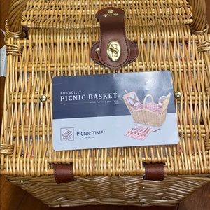 Picnic basket